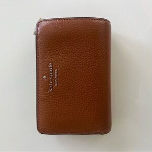 Kate Spade Leila Medium Compact Bifold Wallet
Warm Gingerbread - Gently used